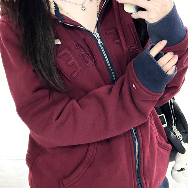 타미힐피거 빅로고 버건디 양털 후드집업