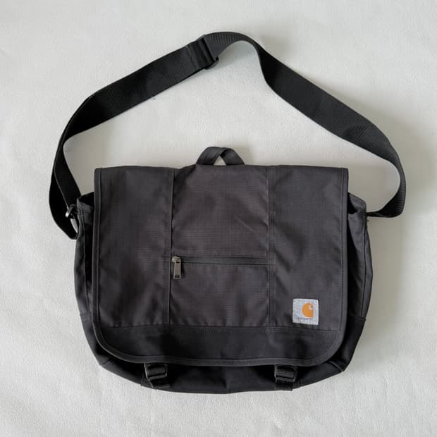 칼하트(Carhartt) 메신져백