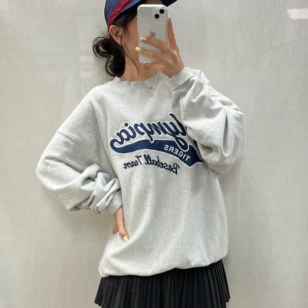 아웃스탠딩 맨투맨/#3558