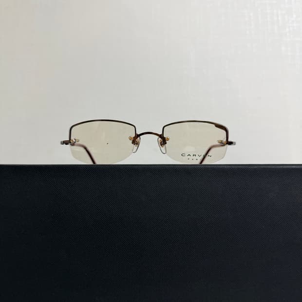 까르뱅 CARVEN 반무테 안경 50□18 135