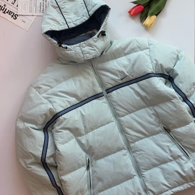 나이키 빈티지 스카이 푸퍼 패딩