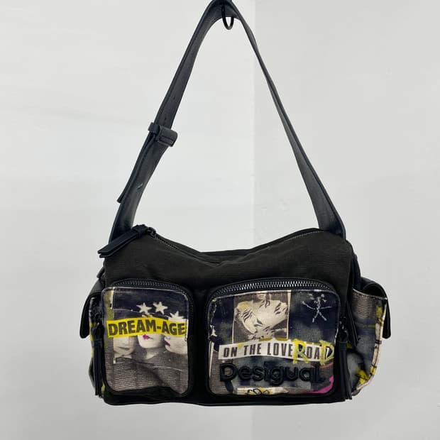 데시구알 일러스트 포켓 숄더백 
