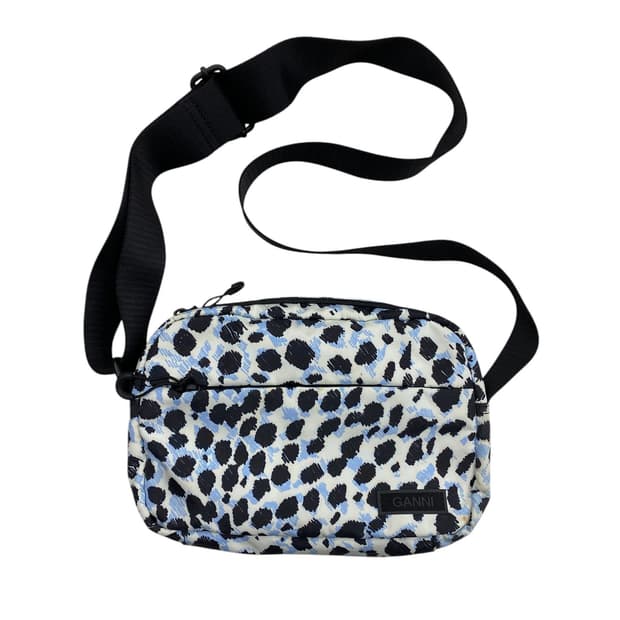 가니 블루레오파드 크로스백