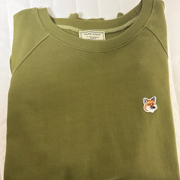 메종키츠네 폭스 패치 맨투맨 올리브