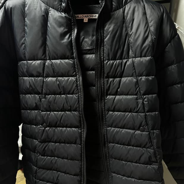 밀로아카이브 라이트 솔린패딩