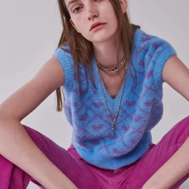 (택포) 더센토르 한지민 하트 니트베스트 니트조끼