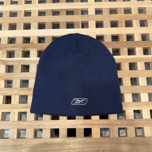 리복 벡터 로고 비니