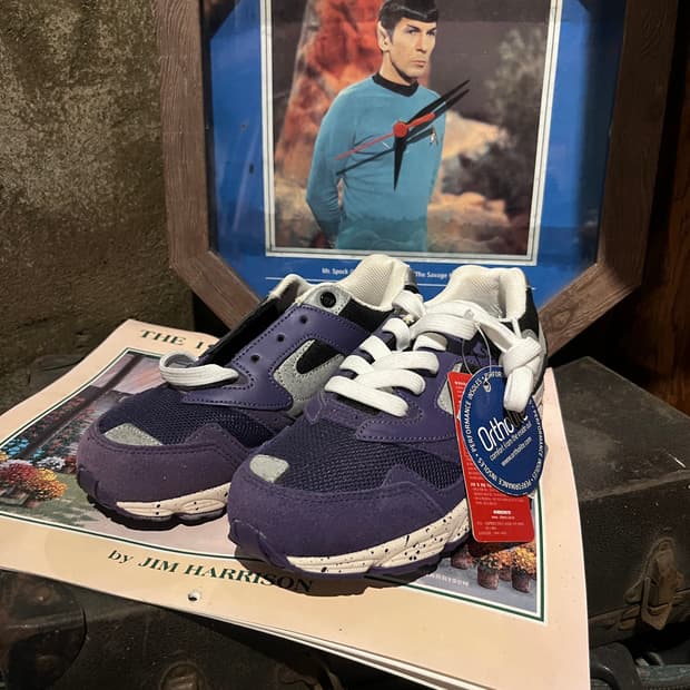 스베누 운동화 220