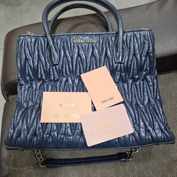 미우미우 마트라세 2way