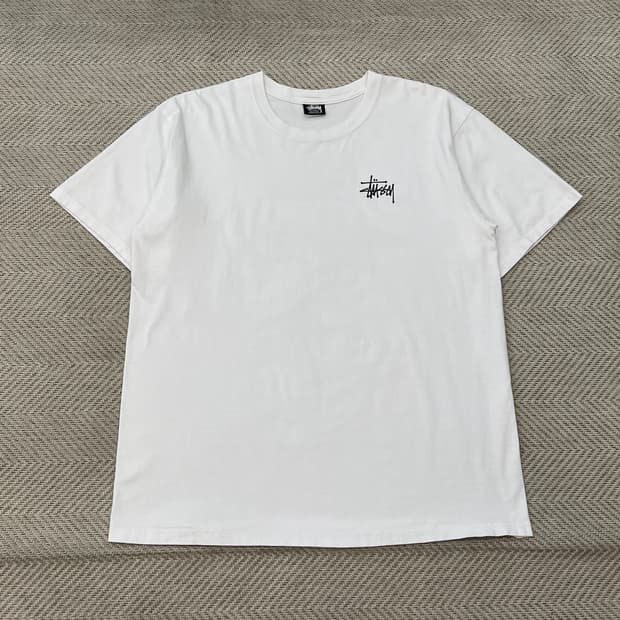 스투시 로고프린팅 반팔티 r3707