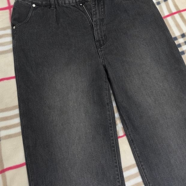 새상품 트릴리온 데님팬츠 