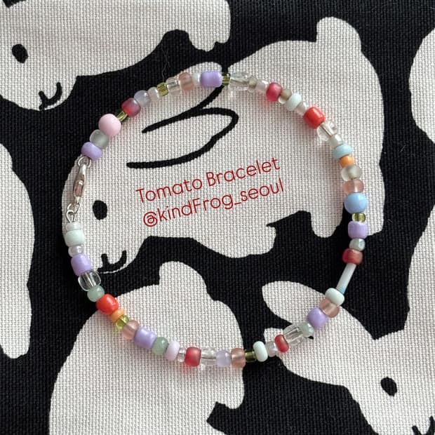 Tomato bracelet