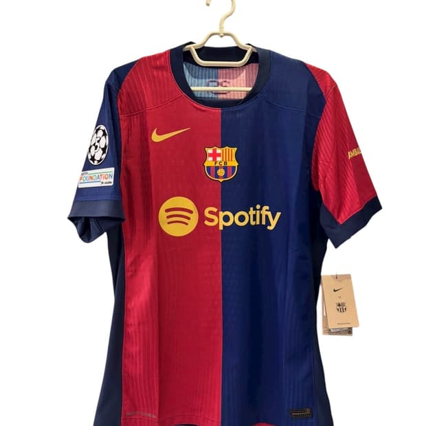 블랙프라이데이 유닛1]24/25 바르셀로나 어센틱 L 과 2XL