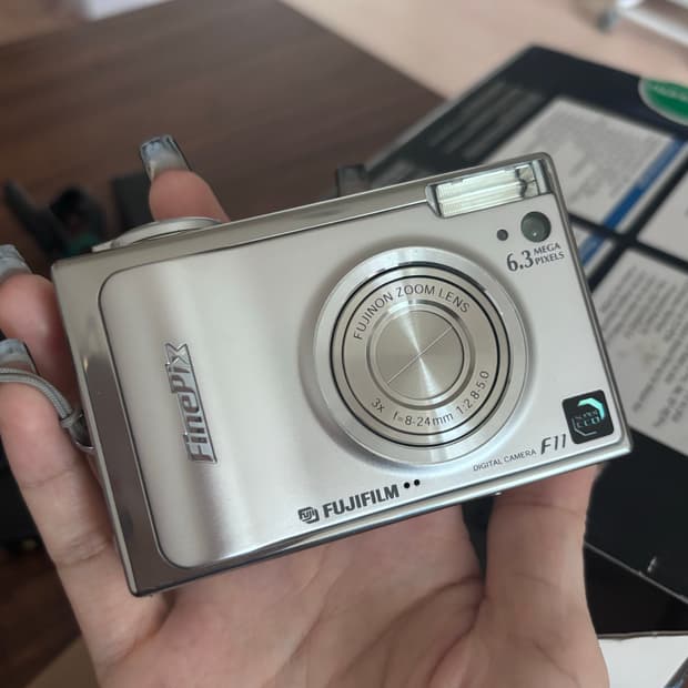 후지필름 파인픽스 f11
