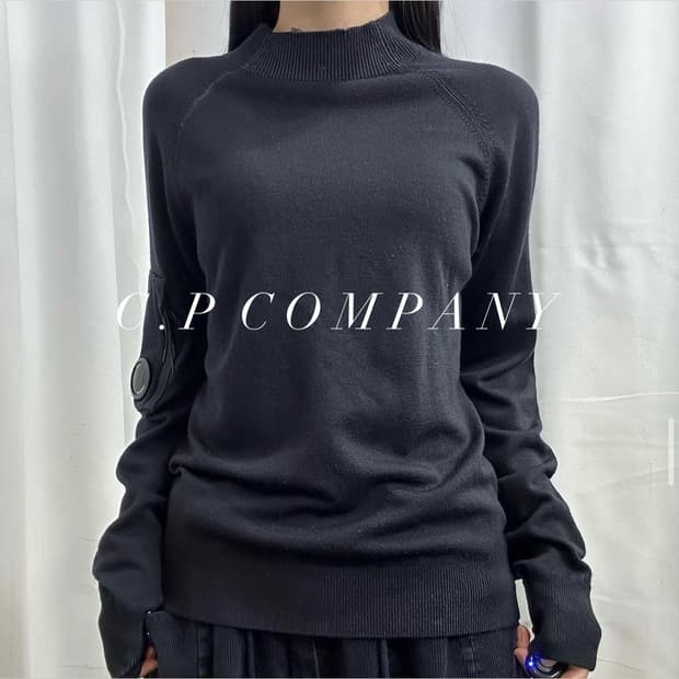C.P COMPANY BLACK KNIT