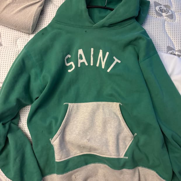 세인트 미카엘 후드