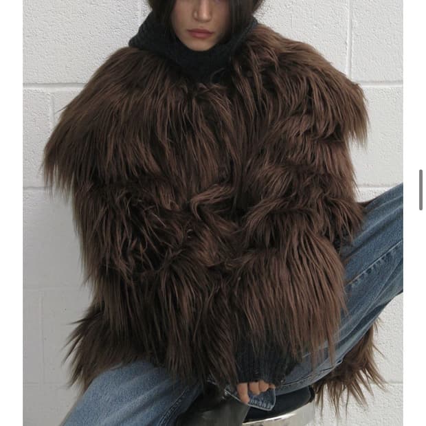 파르티멘토 wide collar hairy fur coat brown