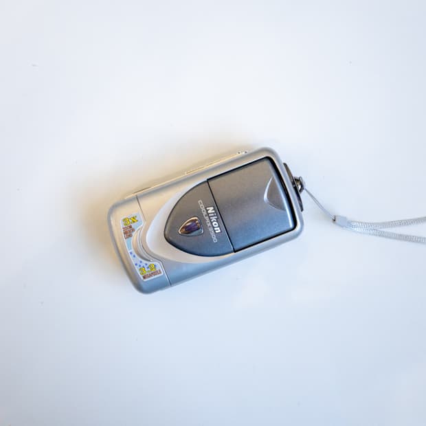 Nikon Coolpix 3500 / 빈티지 디지털 카메라