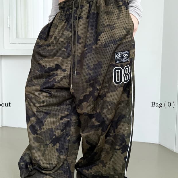 더미스테리어스호텔 패치 매쉬 팬츠 (블핑 제니 착용)