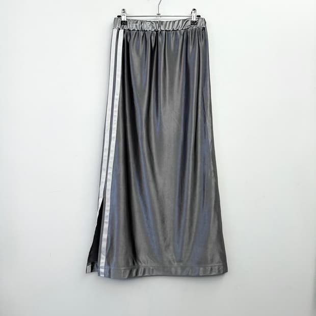Glossy line long skrit / silver