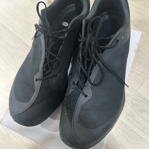 온러닝 파프 270 팝니다