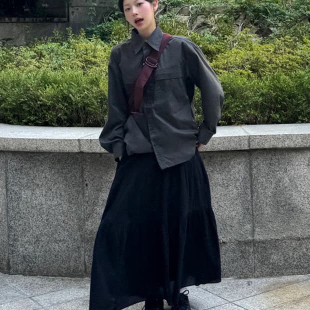 유니클로U 유틸리티오버사이즈셔츠 다크그레이 M사이즈