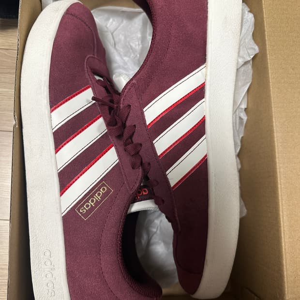 아디다스 버건디 스니커즈 운동화 275