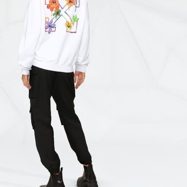 (새상품) 오프화이트 공용 맨투맨