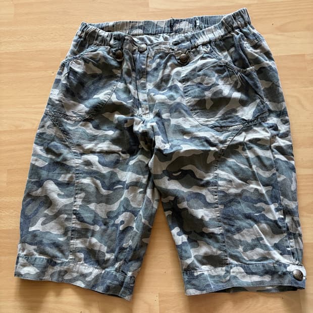 Camo pants