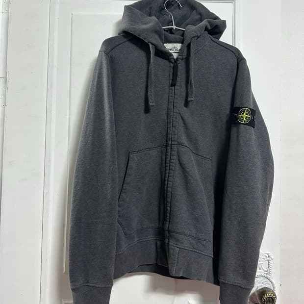 스톤아일랜드 후드집업