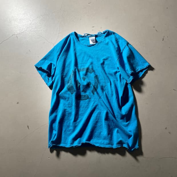 Gildan Vintage  Graphic T-Shirt