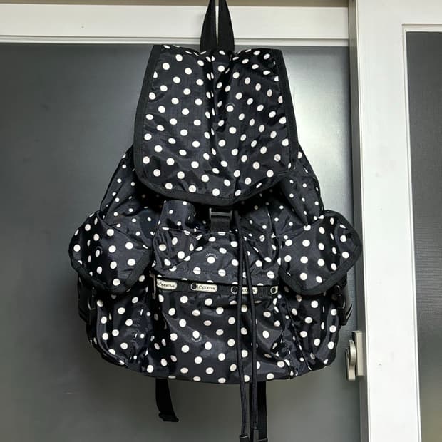 레스포삭 도트 백팩