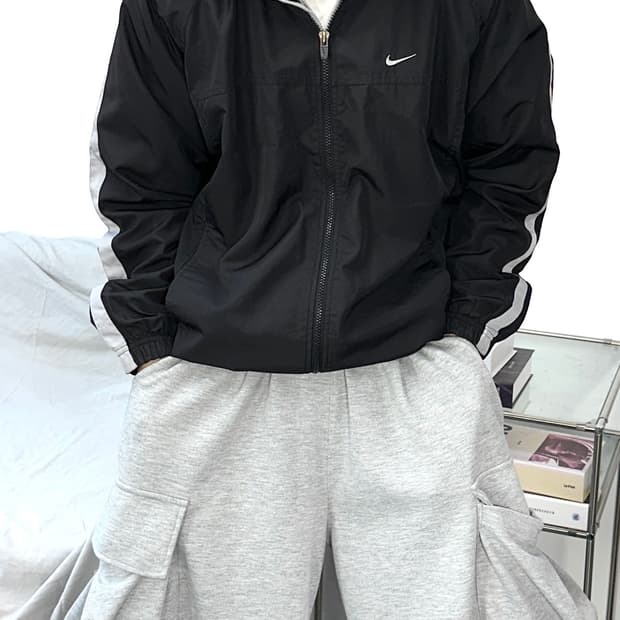 나이키 00s 블랙 사이드라인 바람막이 M