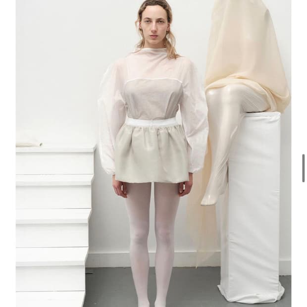 아모멘토 셔링 오간자 벨트 미니 스커트