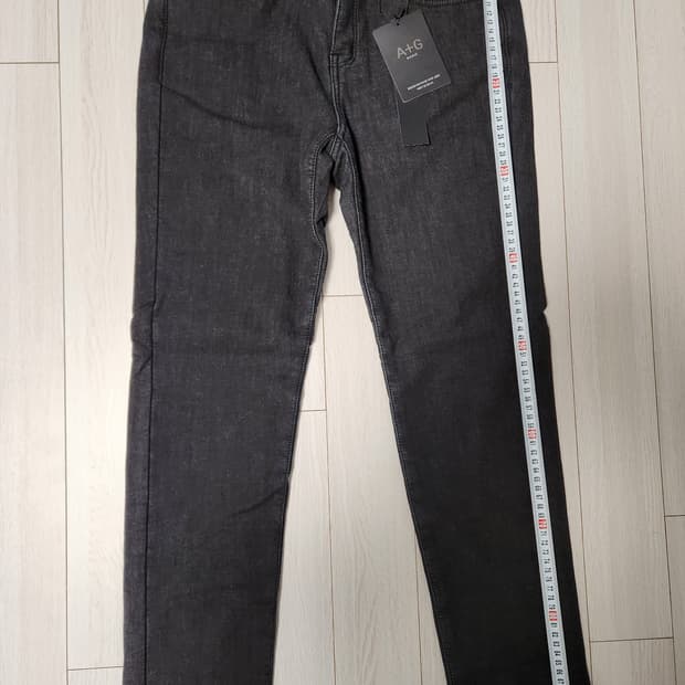 A+G 블랙 기모 데님 청바지 사이즈29

A+G 블랙 데님 바지 29사