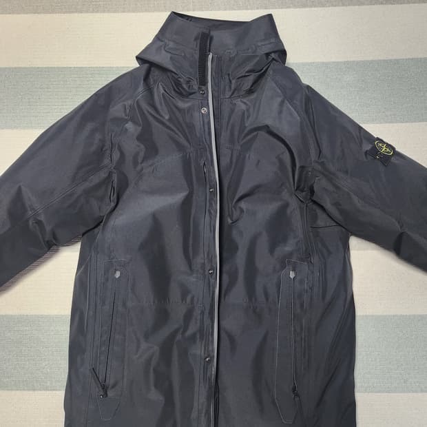 정품 스톤아일랜드 남성 고어텍스 구스다운 자켓 105(XL)