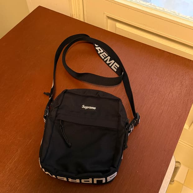 슈프림 숄더 크로스백