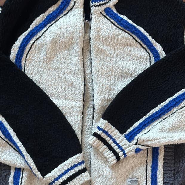 아더에러 알리브 XL 판매 니트 집업