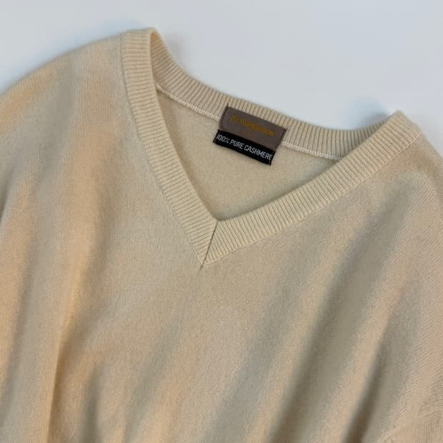 입생로랑 캐시미어 브이넥 니트 