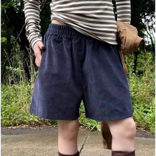 새상품)김아홉 코듀로이 반바지 네이비
