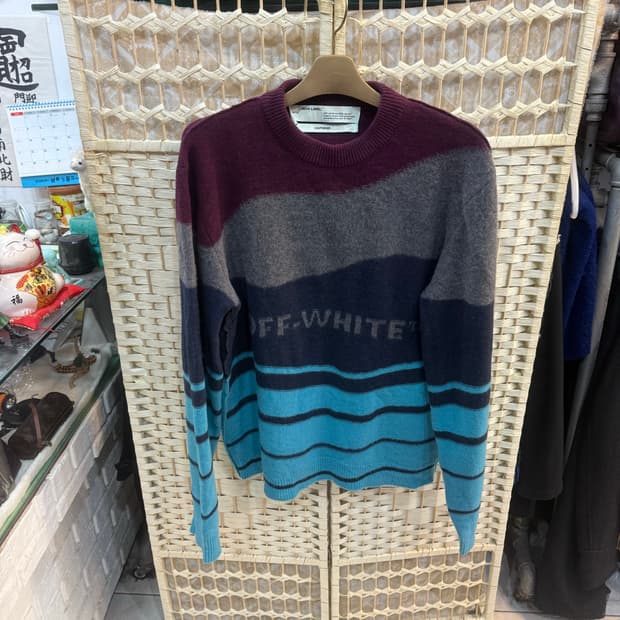 100-105/20fw 정품 오프화이트 스트라이프 니트 팝니다