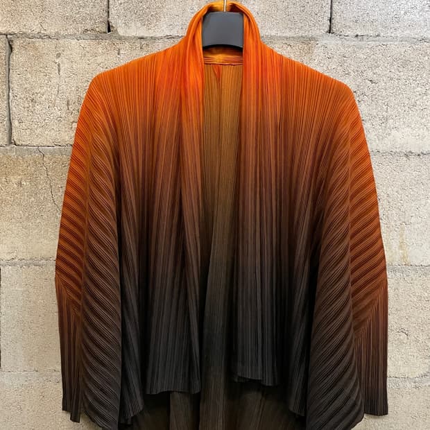 이세이 미야케 플리츠 플리즈 그라데이션 가디건 