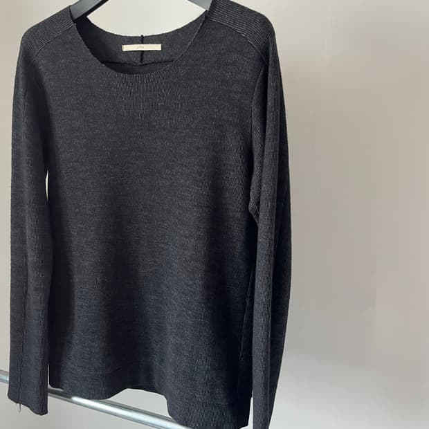 golem wool knit sweater