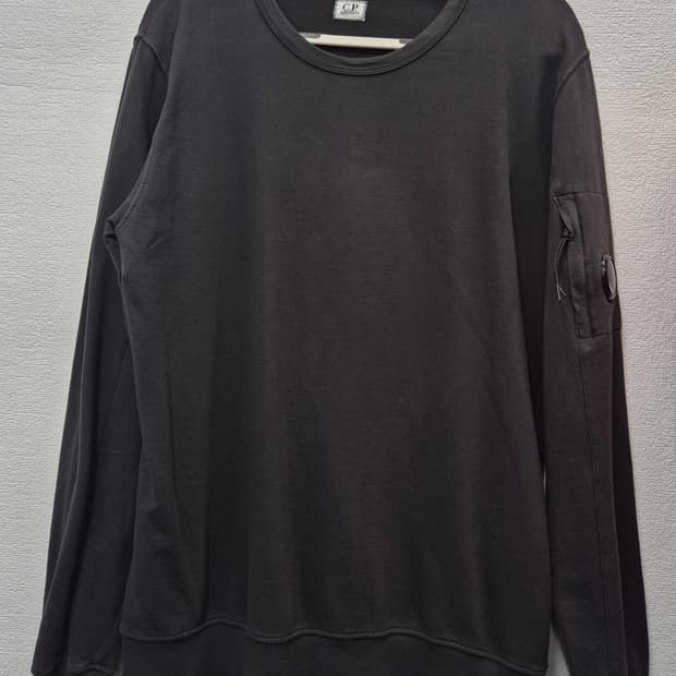 C.P 컴퍼니 고글 맨투맨 티셔츠 / 105(정품)