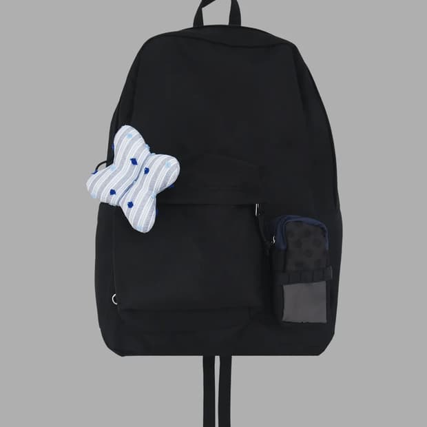 FLOWER BROOCH BACKPACK