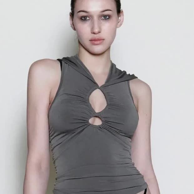 힐다 홀 슬리브리스 후드 카키