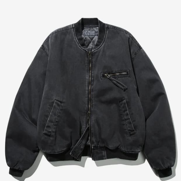 어반스터프 봄버