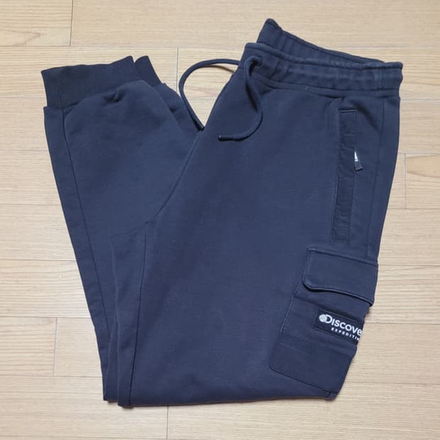 디스커버리 카고 트레이닝복하의 82사이즈