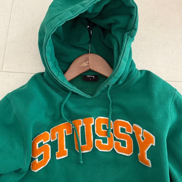 스투시 아치 로고 그린 후드