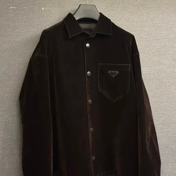 프라다 벨벳 셔츠 브라운(L)